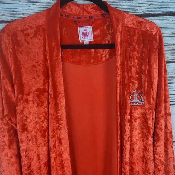 Juicy by Juicy Couture L-XL Firey Red Crushed Velvet 2-Pc Robe & Matching Gown - Picture 8 of 12